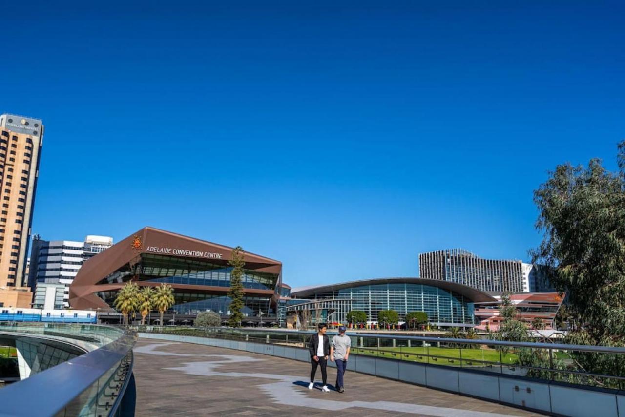 Infinity On Morphett Adelaide Apartman Kültér fotó